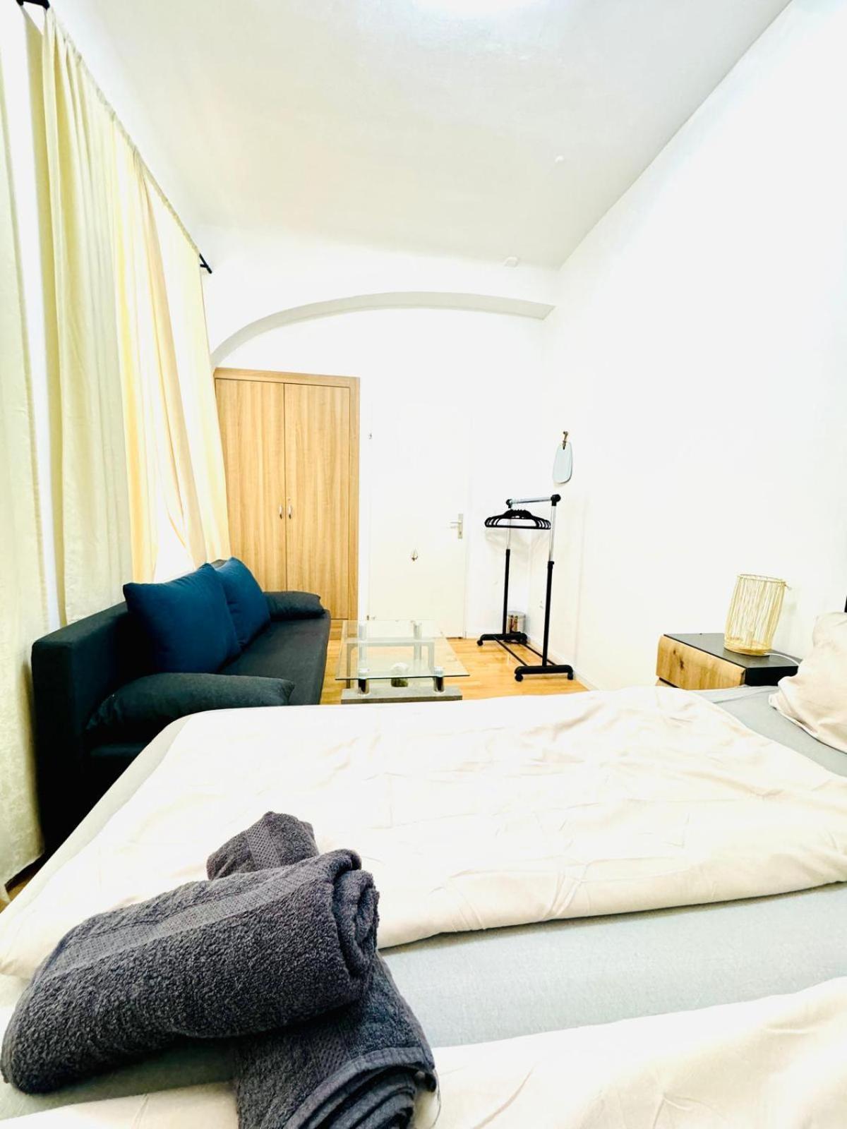 Comfy In A Shared Apt, 8min To Rathausplatz Appartement Vienne