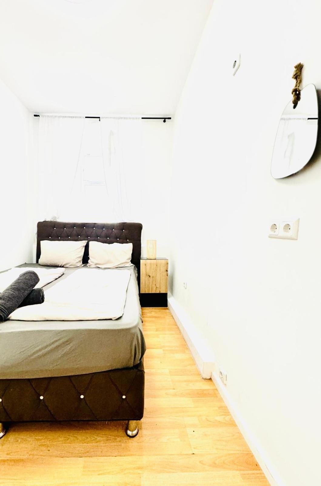 Appartement Comfy In A Shared Apt, 8min To Rathausplatz *
