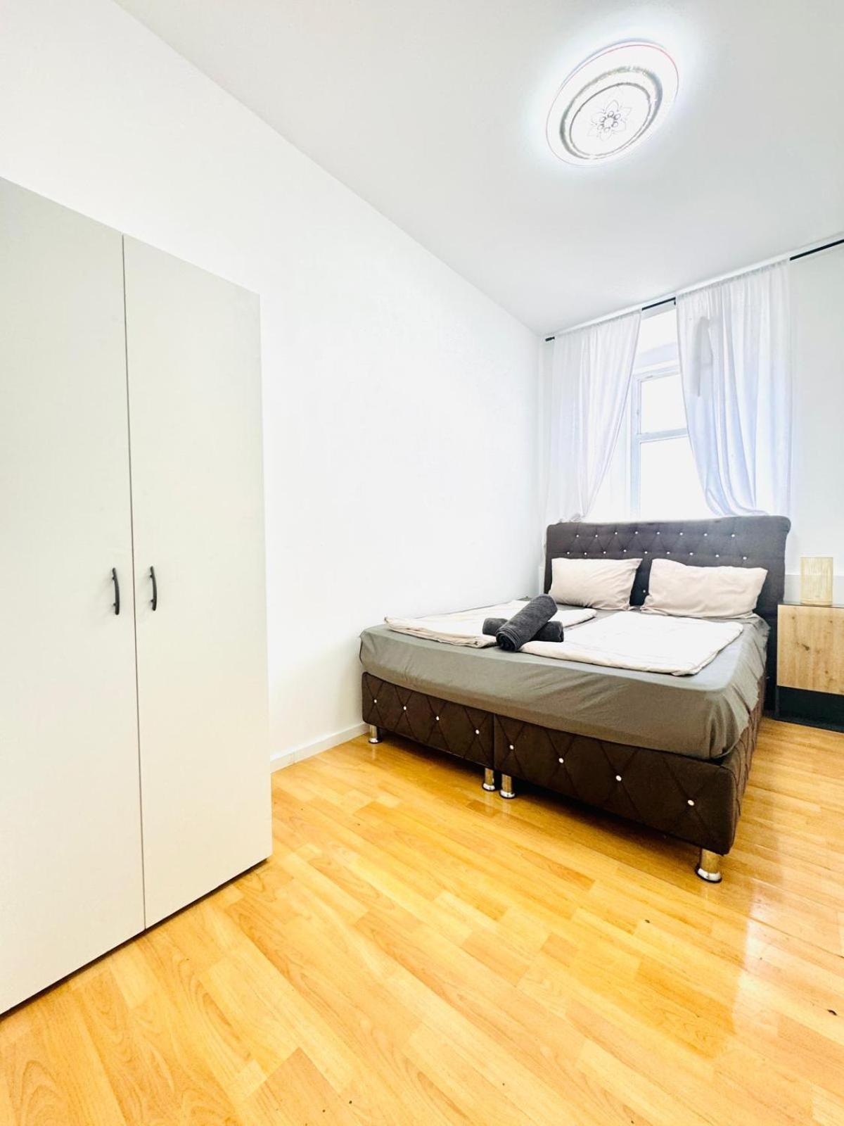 Comfy In A Shared Apt, 8min To Rathausplatz Appartement Vienne
