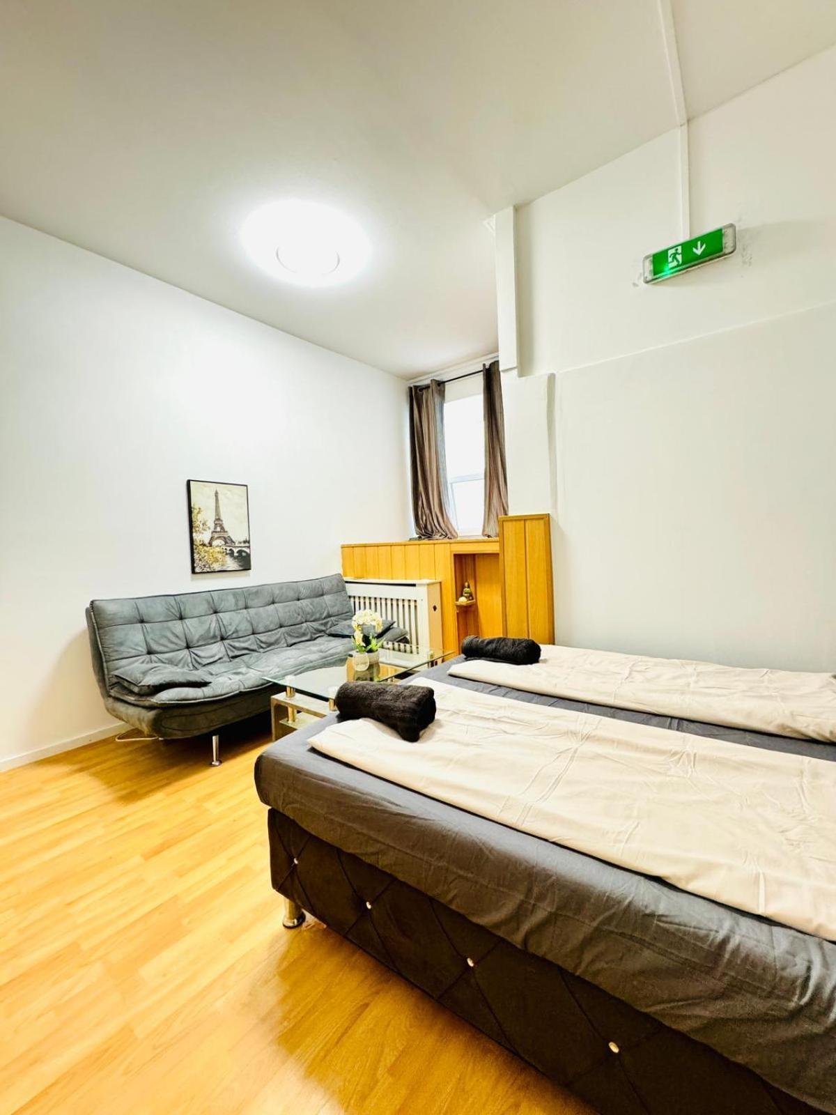 Comfy In A Shared Apt, 8min To Rathausplatz Appartement *