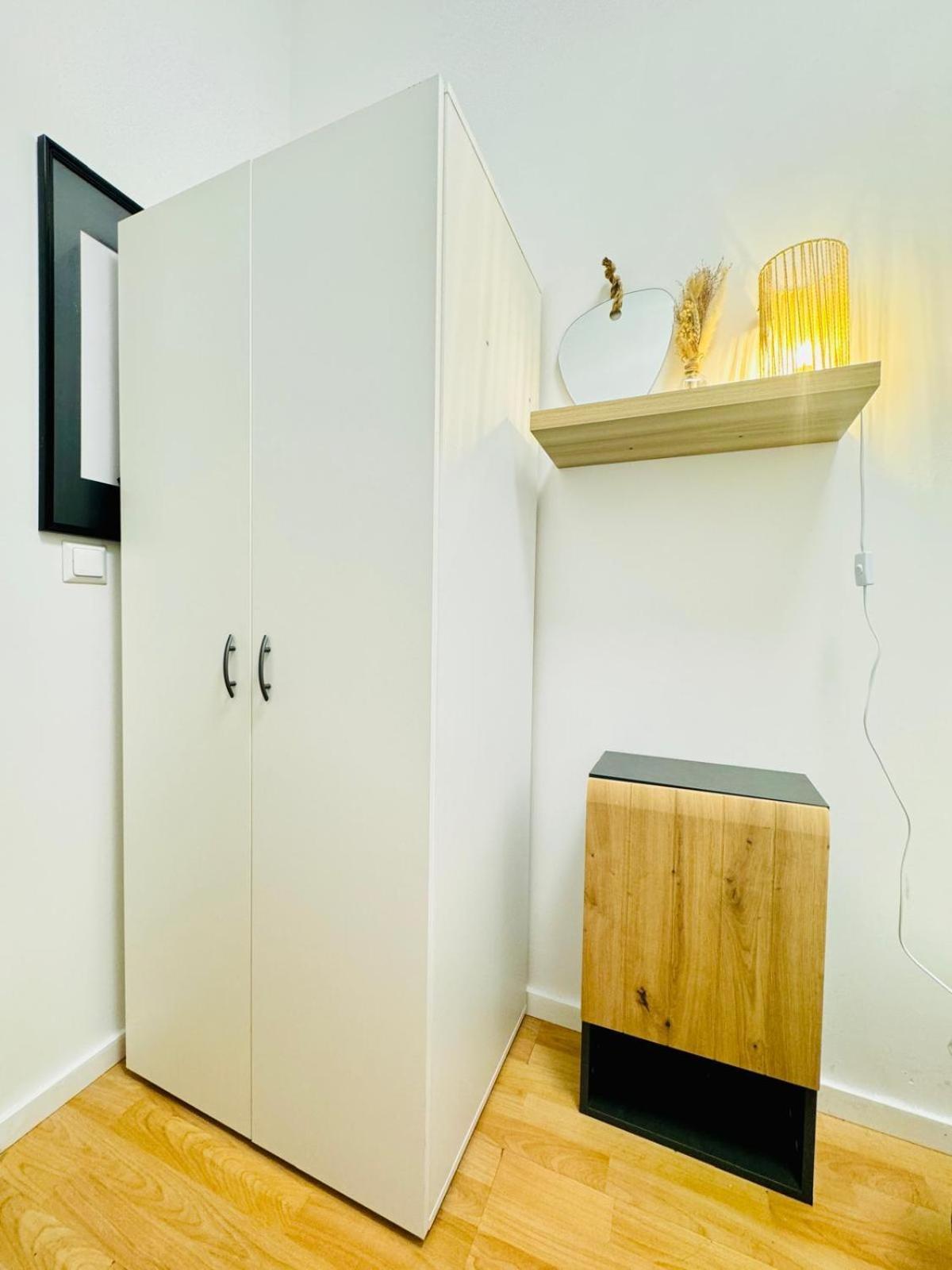 Comfy In A Shared Apt, 8min To Rathausplatz * Vienne