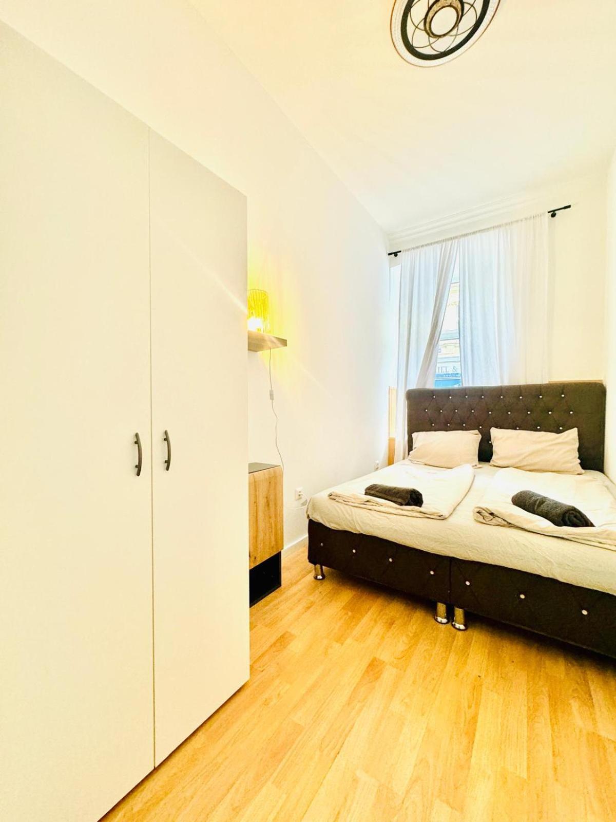 Comfy In A Shared Apt, 8min To Rathausplatz * Vienne