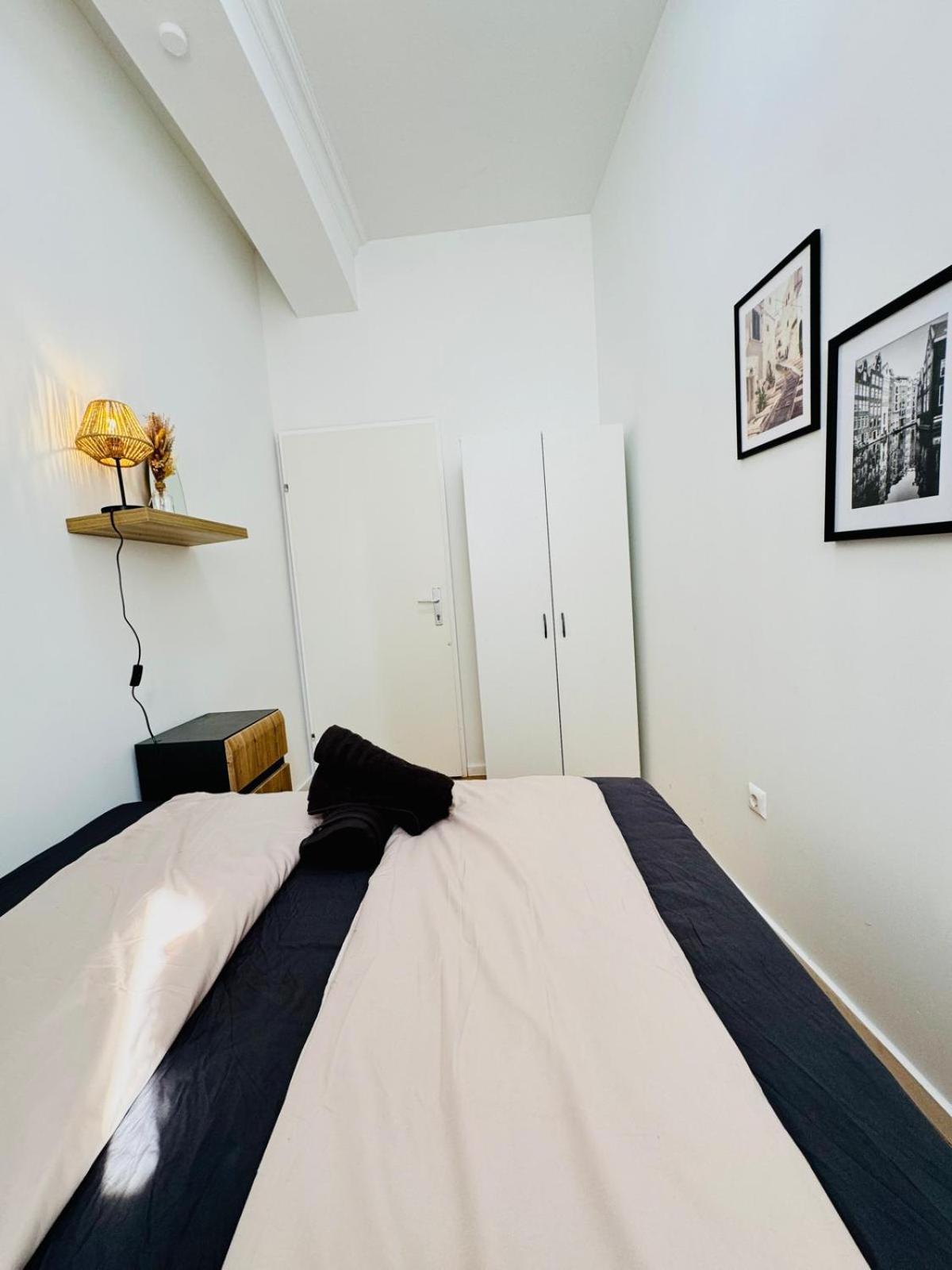Comfy In A Shared Apt, 8min To Rathausplatz Appartement Vienne