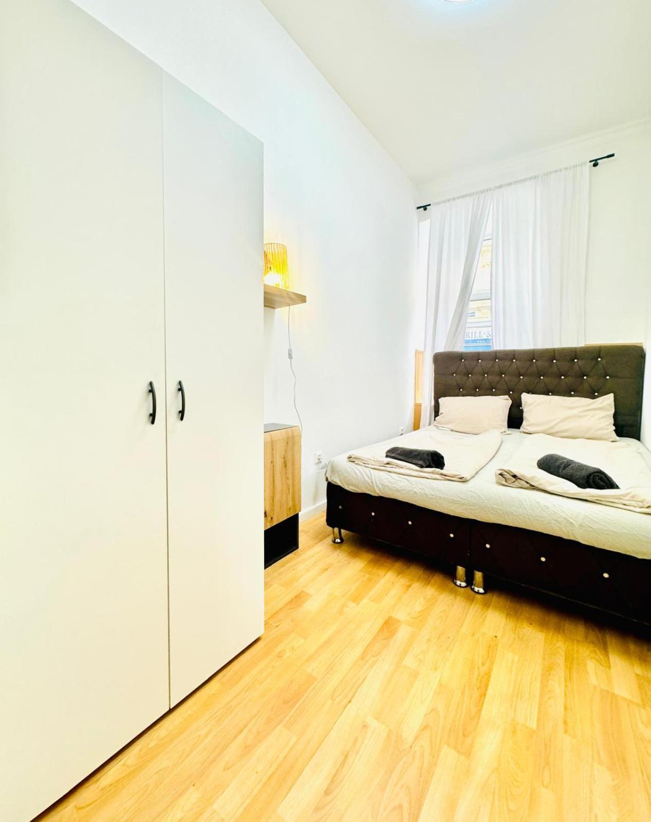 Comfy In A Shared Apt, 8min To Rathausplatz * Vienne
